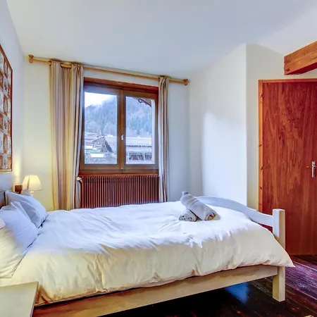 Self Catered With Indoor Pool * Essert-Romand
