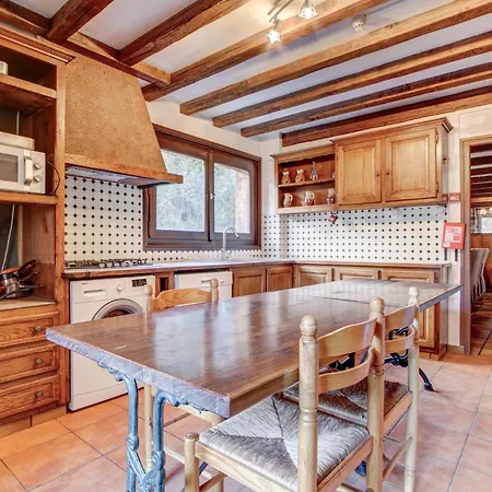 Self Catered With Indoor Pool * Essert-Romand