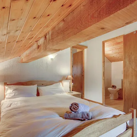 Guest house Self Catered With Indoor Pool Essert-Romand