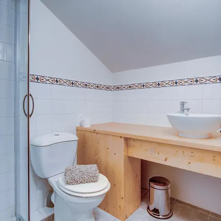 Guest house Self Catered With Indoor Pool
